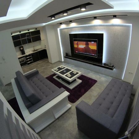 Grey Apartment Ni Esterno foto