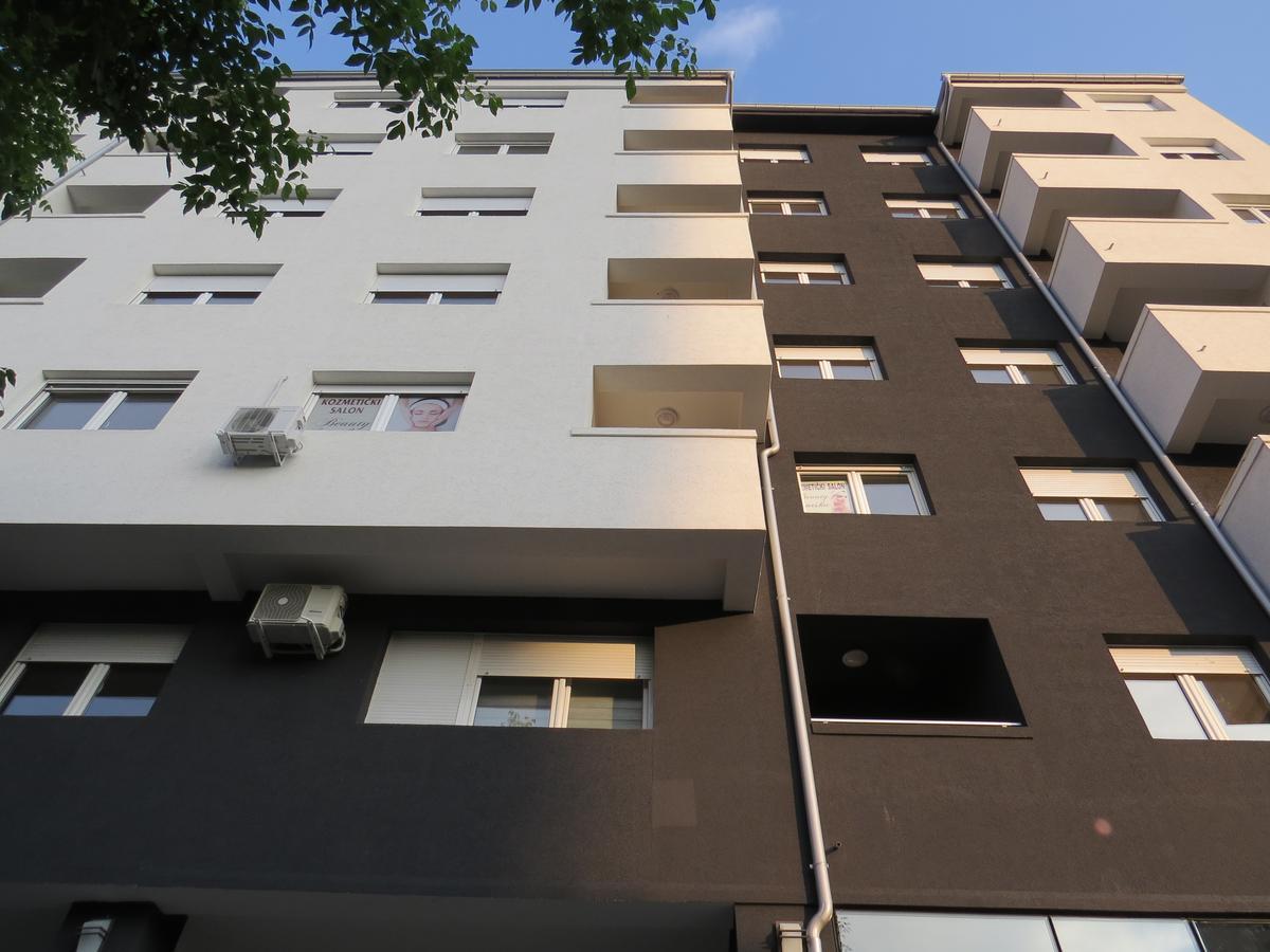 Grey Apartment Ni Esterno foto
