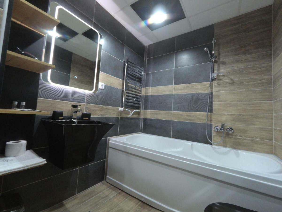 Grey Apartment Ni Esterno foto